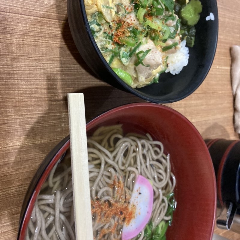 親子丼、かけ蕎麦セット(うどん松屋)
