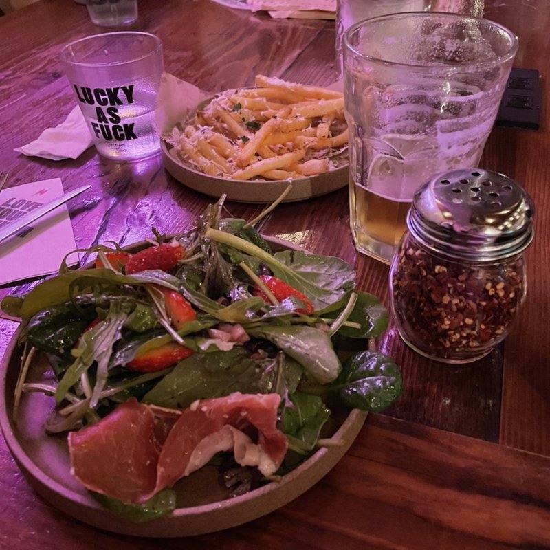 (GOOD TOWN BAKEHOUSE)