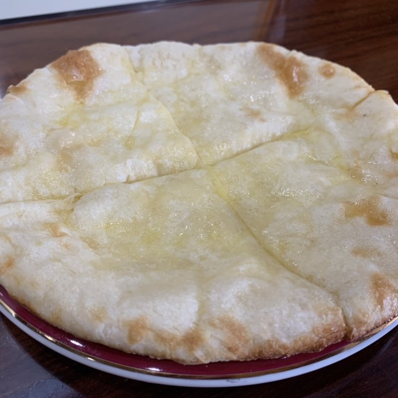 チーズナン(インド料理タラ)