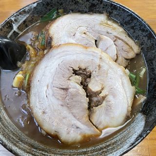 ニンニク醤油チャーシュー麺(麺処　らふてる)