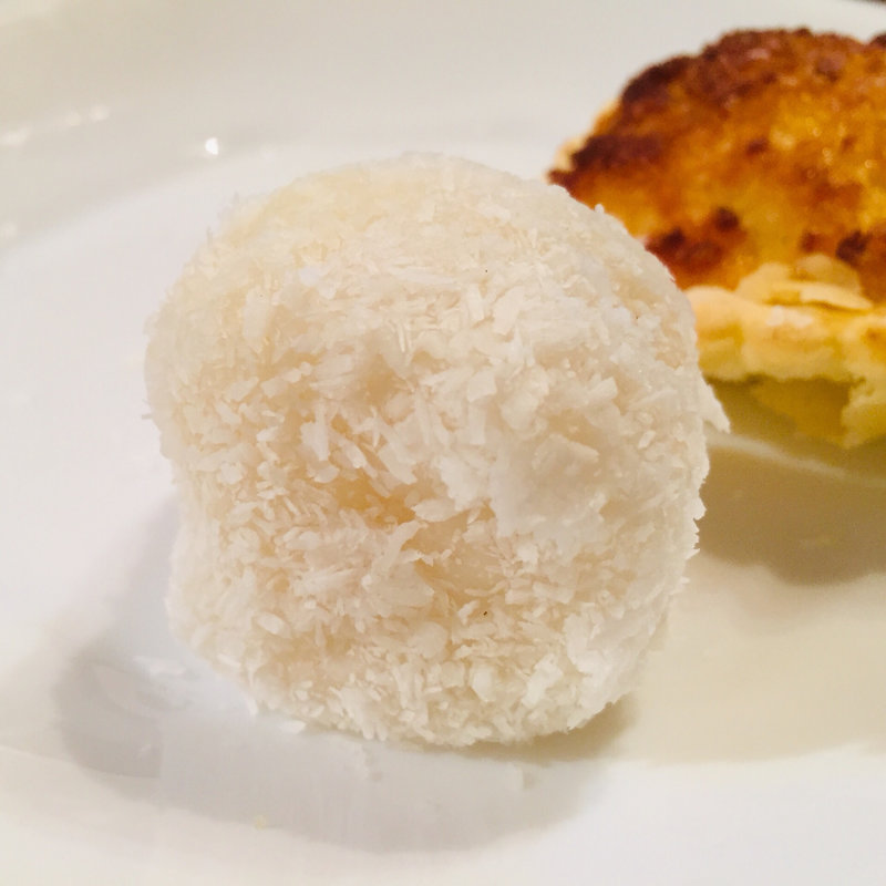 ココナッツ餅(頂好食品(チョウコウショクヒン))