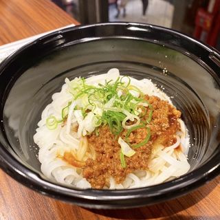 坦々麺(焼小籠包と焼きビーフン専門店 神戸南京町YUNYUN（ユンユン）)