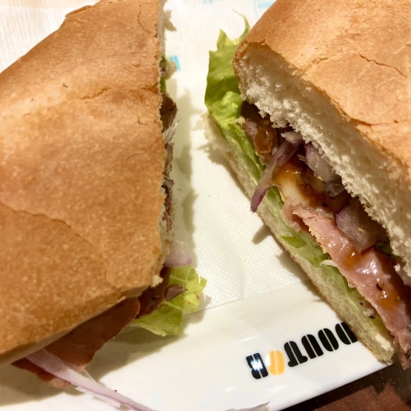 炭焼きローストビーフ～トリュフ入りオニオンソース(ドトールコーヒーショップ 祐天寺店)