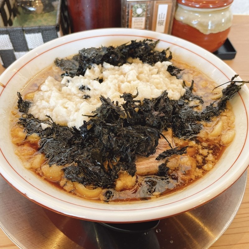 黒バラ海苔ラーメン(背脂煮干しらーめんと豚丼 誠)