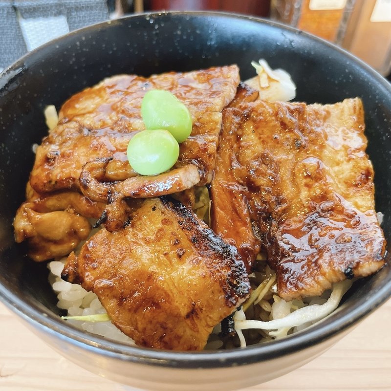 ミニ豚丼(背脂煮干しらーめんと豚丼 誠)