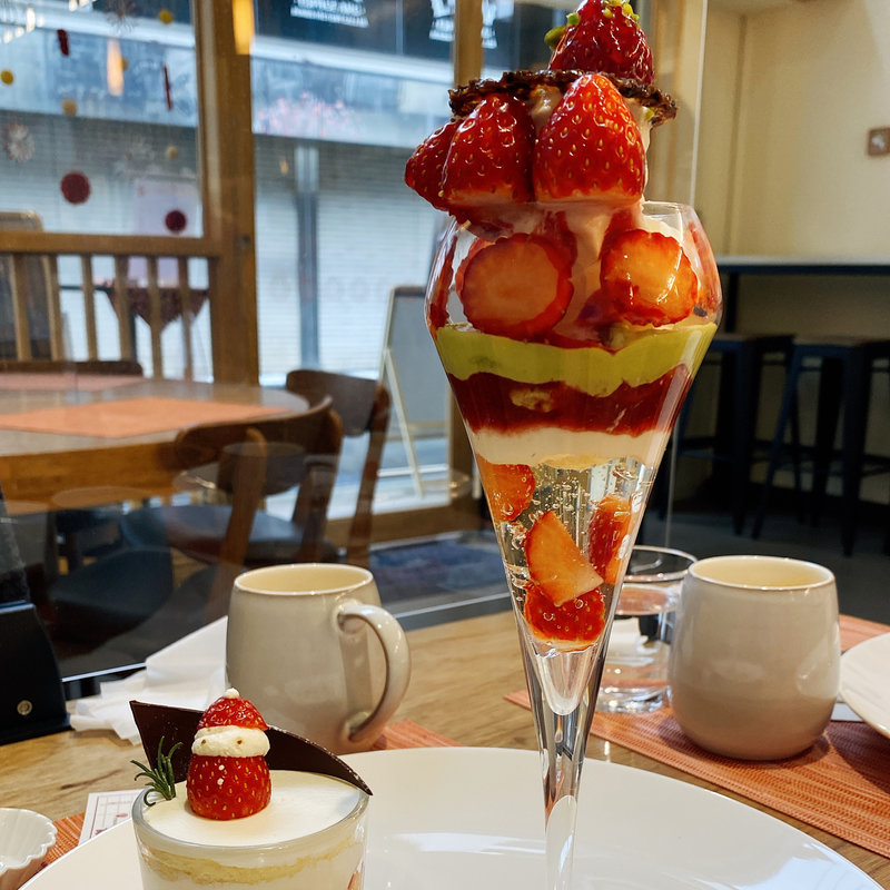 くくり姫のクリスマスプレート(くくりひめ珈琲 浅草｜自家焙煎珈琲 抹茶 和パフェ)