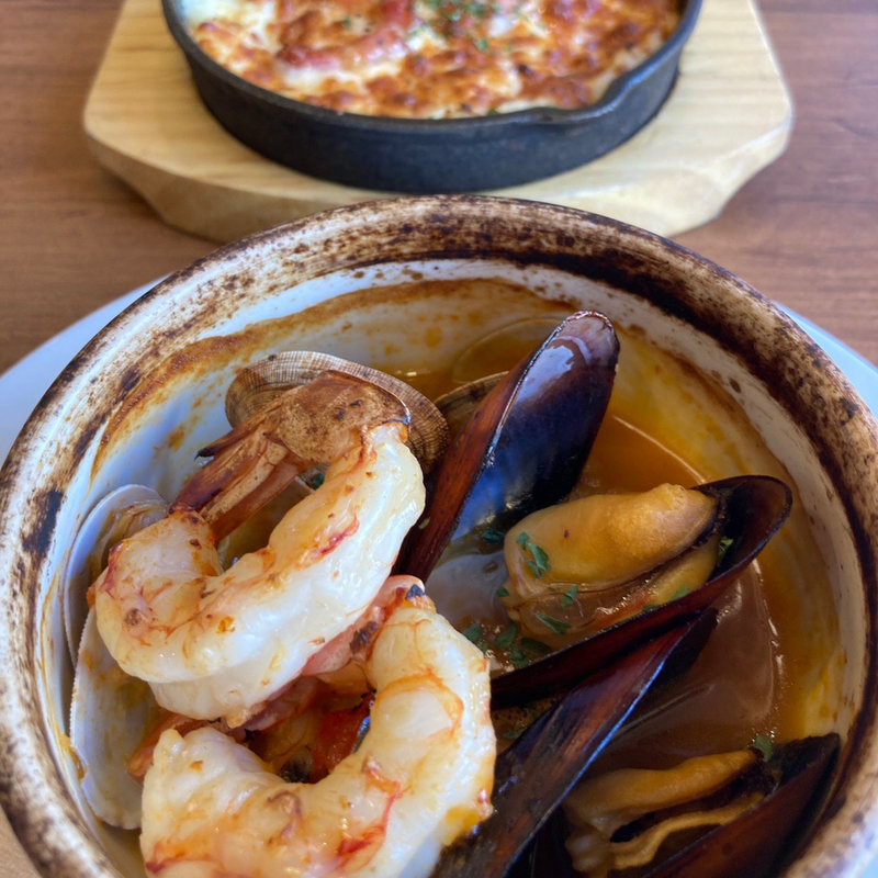 赤海老と貝のブイヤベース～リボリータ仕立て～(オリーブの丘 多摩ニュータウン店 )