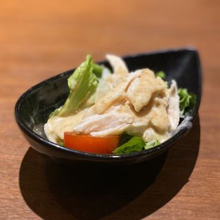 本日のサラダ(バンバンジーサラダ)(純系名古屋コーチン 鶏や なか山 名古屋駅店)