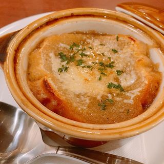ロイヤルのオニオングラタンスープ(ロイヤルホスト 三篠店 )