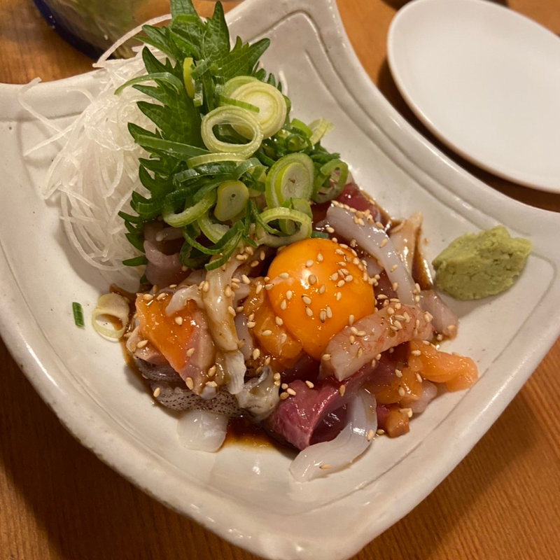 海鮮ユッケ(や台ずし 箱崎駅前 )