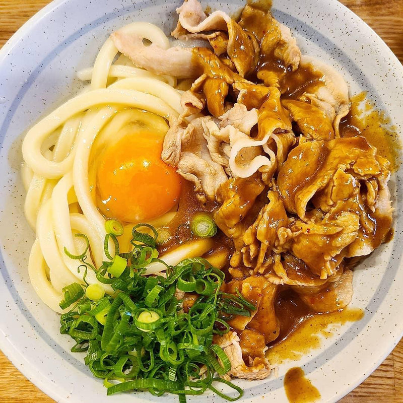 肉たまカレー(うどん甚三 （じんざ）)