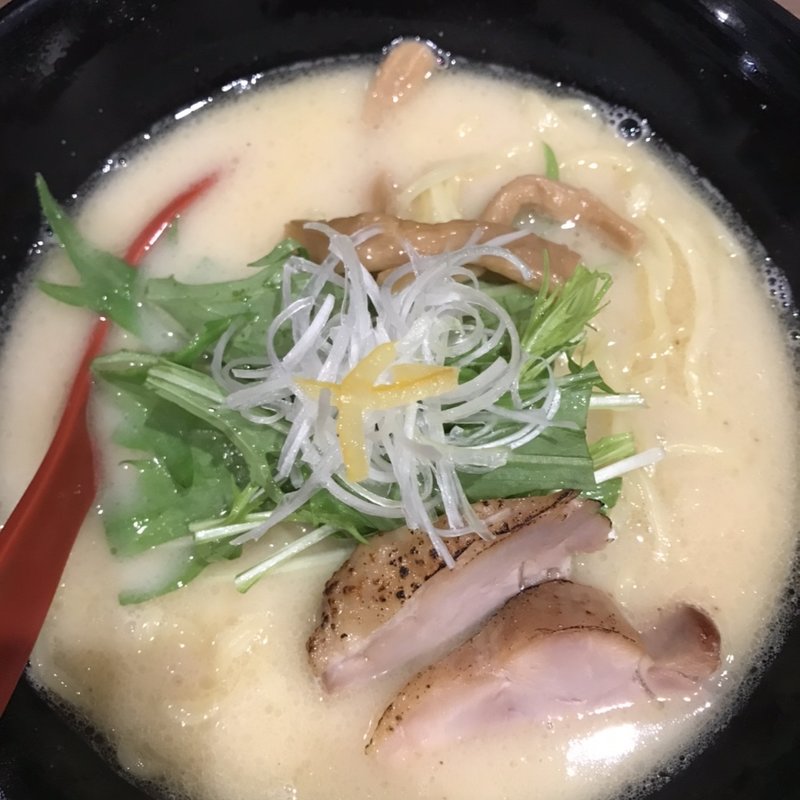 濃厚鶏白湯(麺屋 ゆうすけ)