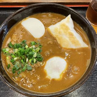 温泉玉子入り牛カレーうどん(手打ちうどん　こんぴら茶屋)
