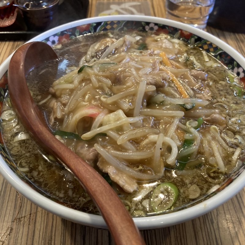 肉サンマー麺(中華ダイニング たくみ)