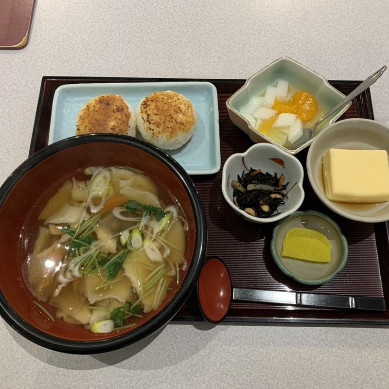 ひっつみ定食(りんどう亭 （リンドウテイ）)