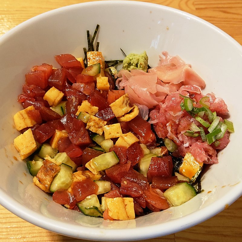 マグロ二色丼(まぐろ専門店MEGRO)