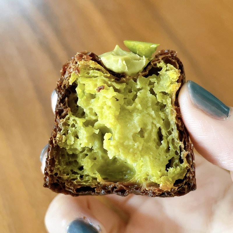 ピスタチオ(カヌレと焼き菓子専門店 galbe (ガルブ))