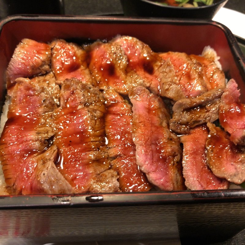 ステーキ重(本みやけ 阪急三番街店 （ほんみやけ）)