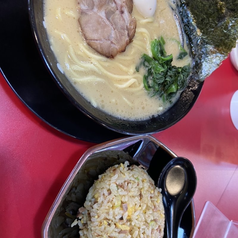 ラーメン（醤油）半チャーハンセット(横浜家系ラーメン大和家　片倉)