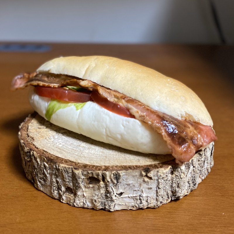 ベーコンコッペ(はしもと パン屋さん)