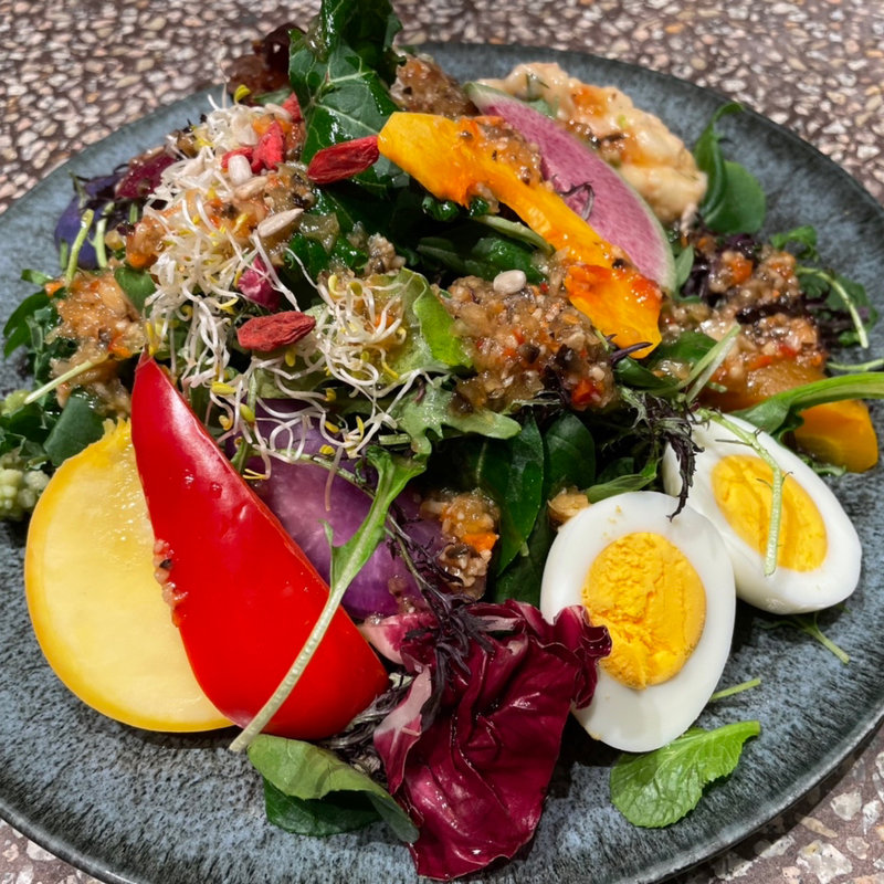 本日のクリーンイーティングサラダ(コスメキッチンアダプテーション)