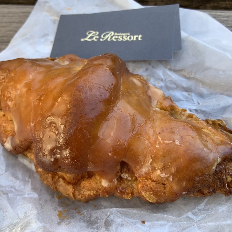 クロワッサン オ ザマンド(ル・ルソール （Le Ressort）)