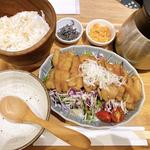 豚の生姜焼き膳(こめらく 贅沢な、お茶漬け日和。 横浜ポルタ店)