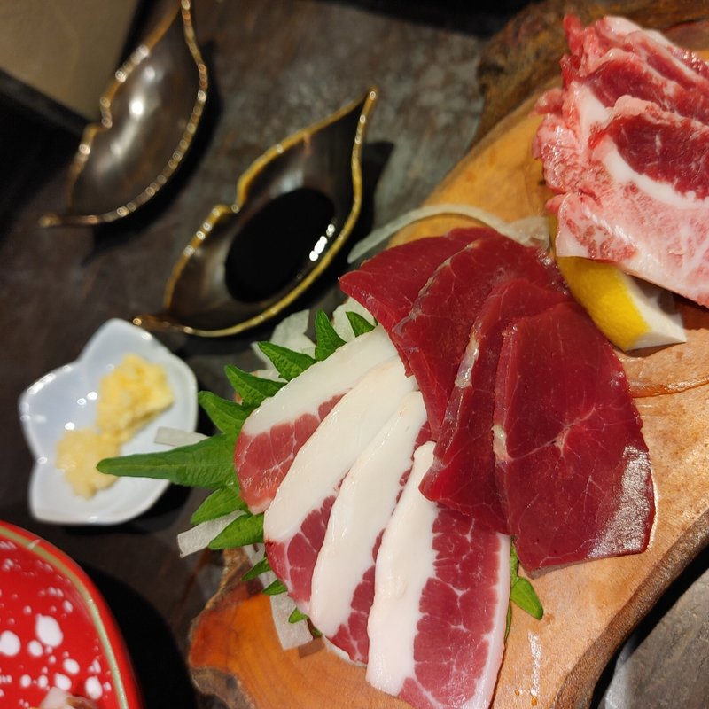 馬刺し3種盛り(喜楽)