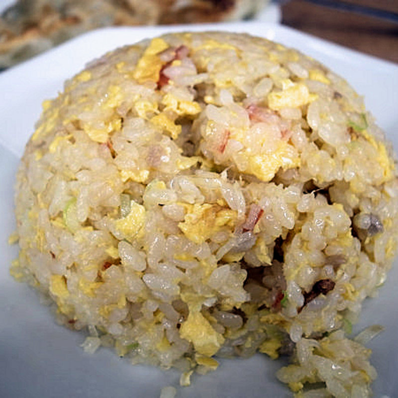 チャーハン(中国料理華丸)