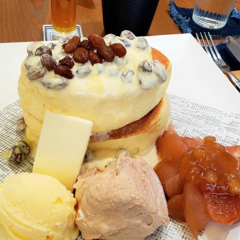 アップルシナモンパンケーキ(紅鶴)