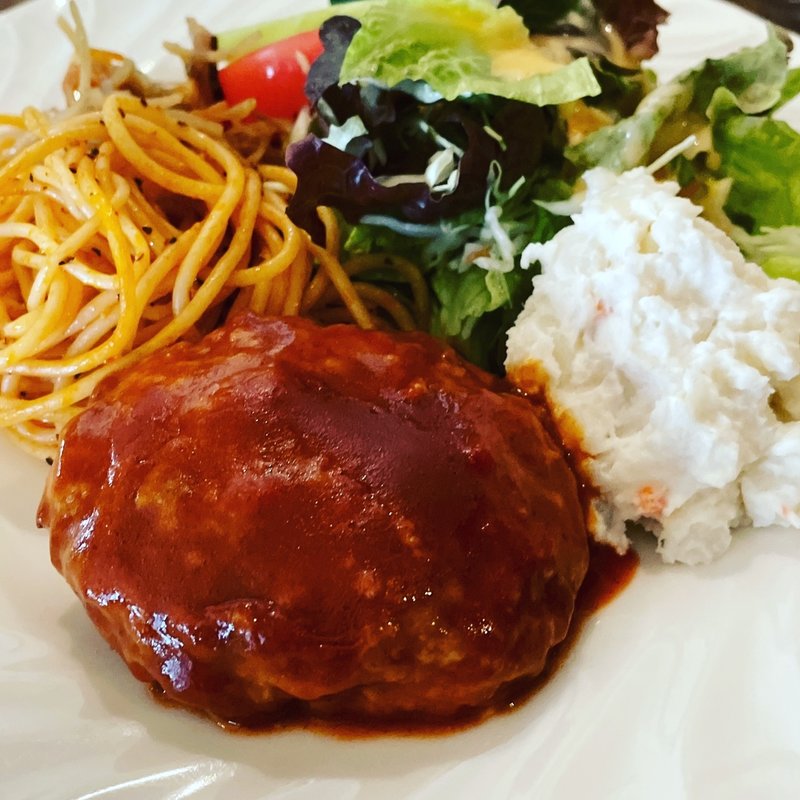 煮込みハンバーグ(コホク （KOHOKU）)