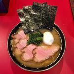 チャーシュー麺茹で卵入り(ラーメン前原軒)
