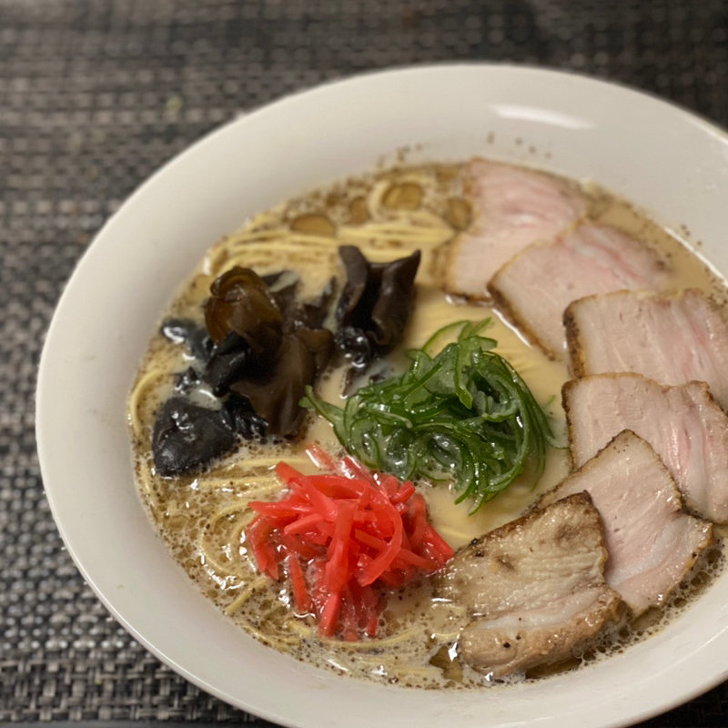 熊本 焦がしニンニク入り黒マー油とんこつラーメン(マルタイ 本社･福岡工場)