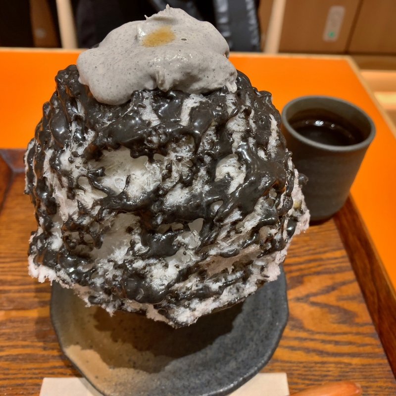 黒ゴマのかき氷(天ノ屋 下北沢本店)