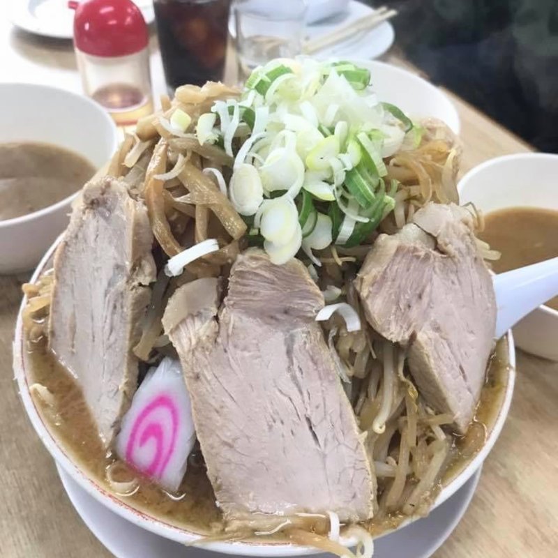 チャーシューメン大盛り(悦楽苑)