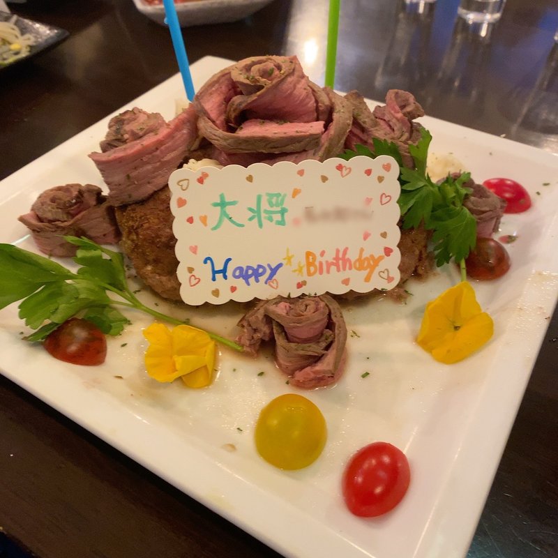 ハンバーグとローストビーフのバースデープレート(ルッカ)