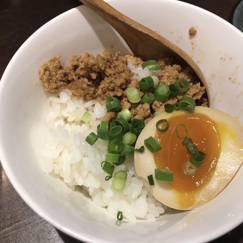 味玉ひき肉ご飯(千極煮干 （センゴクニボシ）)