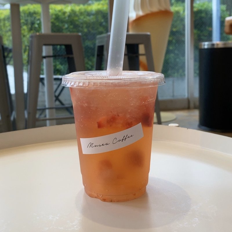 ストロベリーソーダ(ミュゼア コーヒー 鳥羽水族館店)