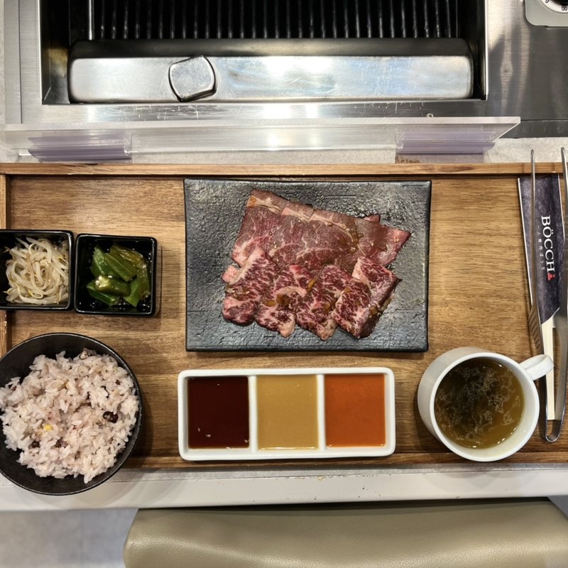 肩ロース＆上ハラミセット(一人焼肉BOCCHi)