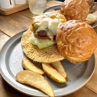 UFOトリプルチーズバーガー(UFO Burger&Sandwich CAFE)