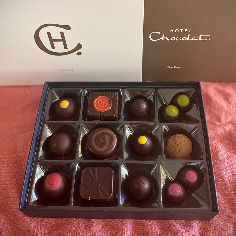 シグネチャーコレクション ダーク(ホテルショコラ 吉祥寺パルコ店 カフェ・チョコレート専門店（スイーツ・ドリンク）)