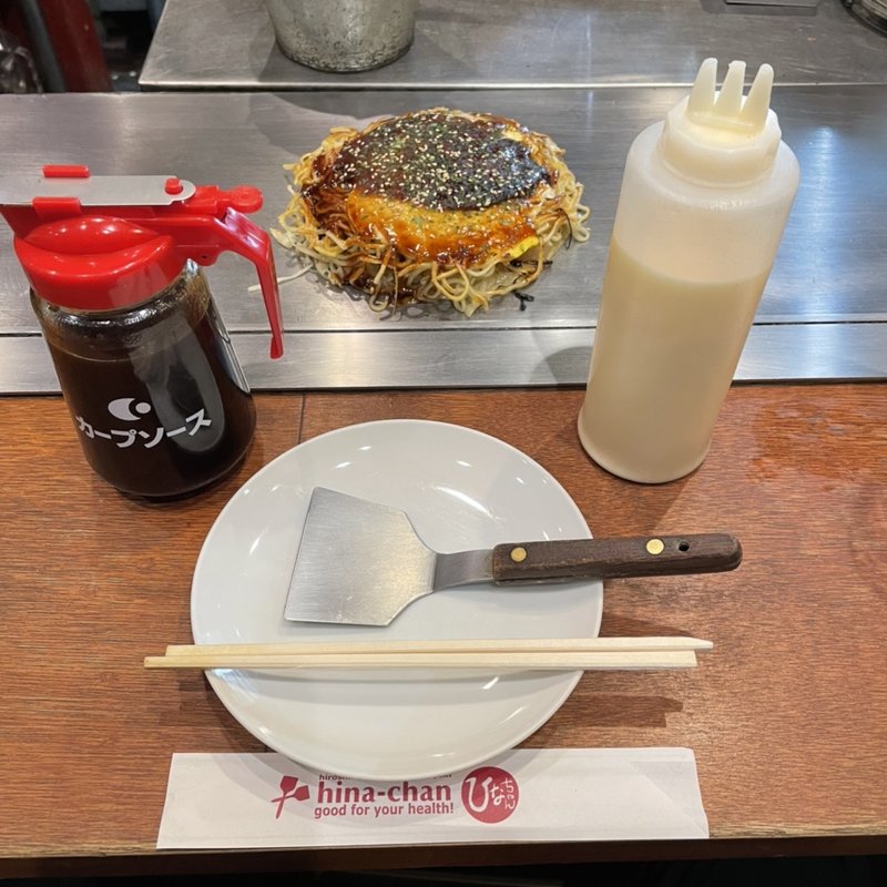 スペシャル肉玉そば(広島風お好み焼き ひなちゃん 狸小路6丁目本店)