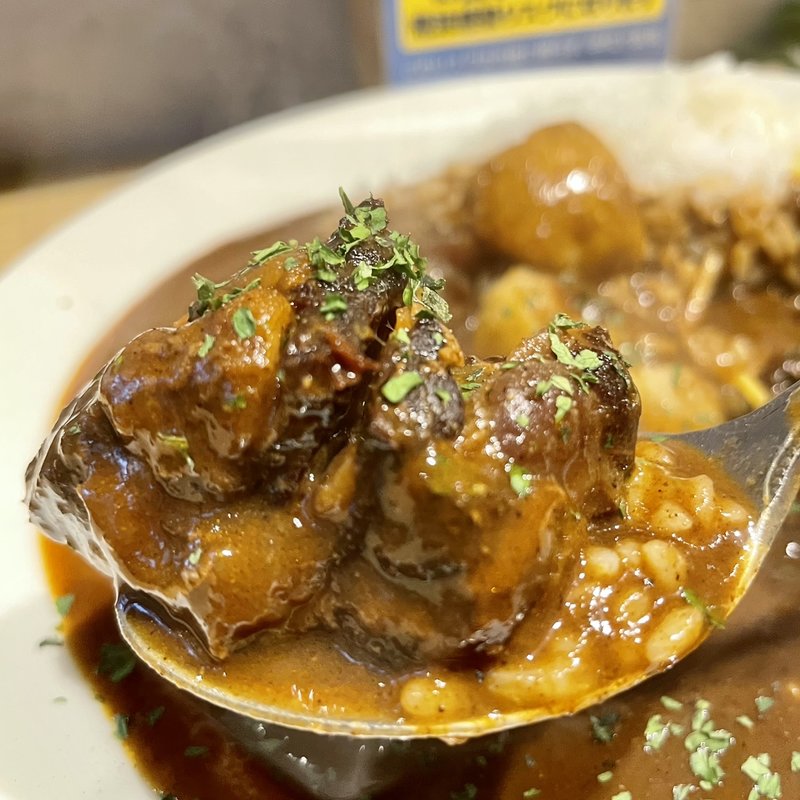 ラフテーカレー(キッチンカナメ)