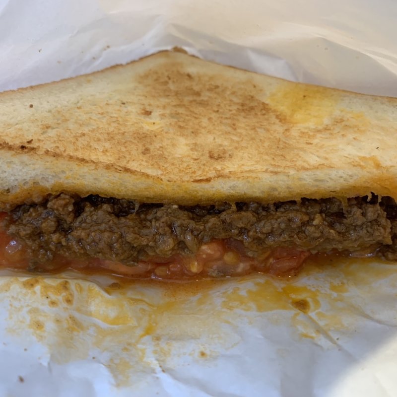 チーズビーフ　サンドウィッチ(コーヒー・バイ・ジャラーナ)