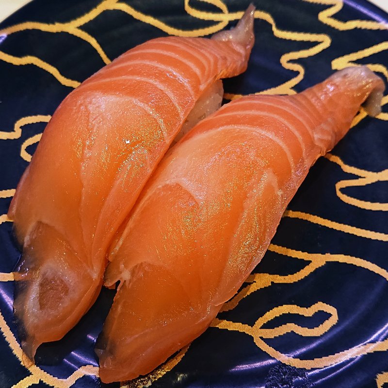 生とろサーモン(回転寿司みさき 東京ドームラクーア店)