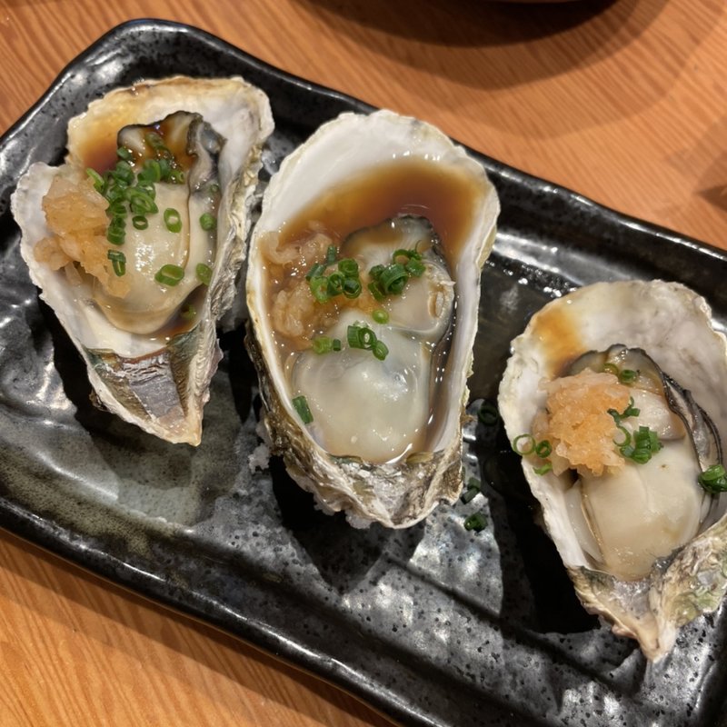 焼き牡蠣(炭焼き はすの)