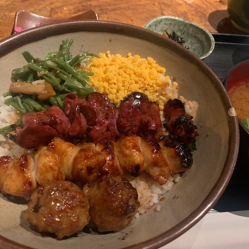 とりめし(葡萄屋 （ぶどうや）)