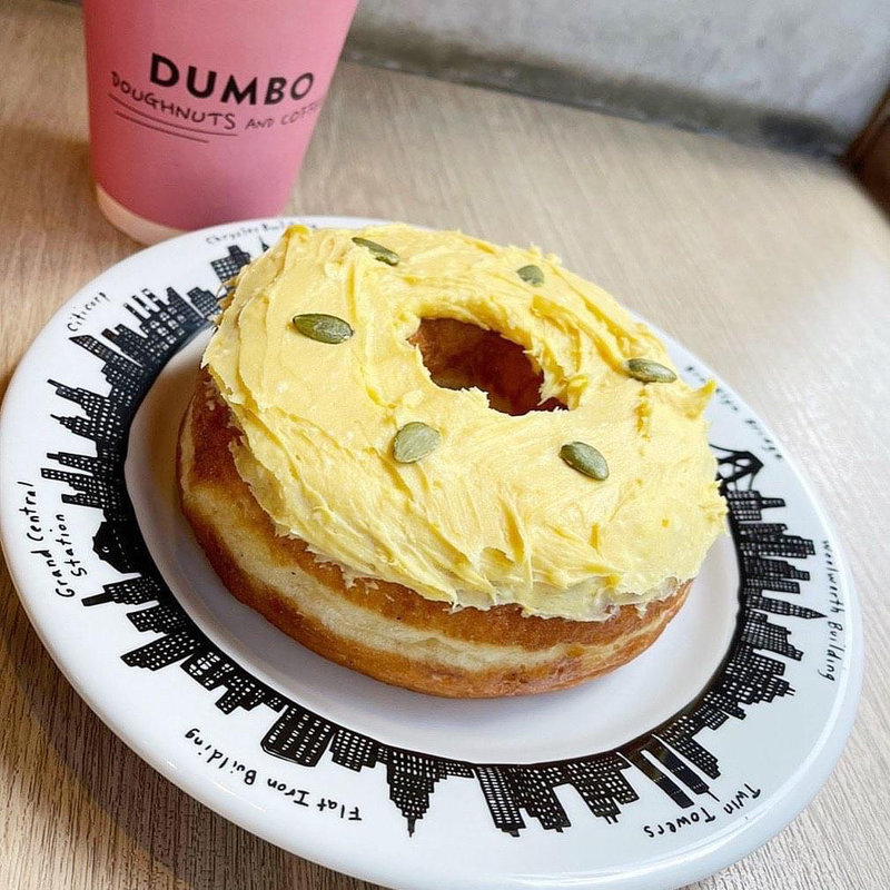 パンプキンチーズケーキドーナツ(ダンボ ドーナツ アンド コーヒー)