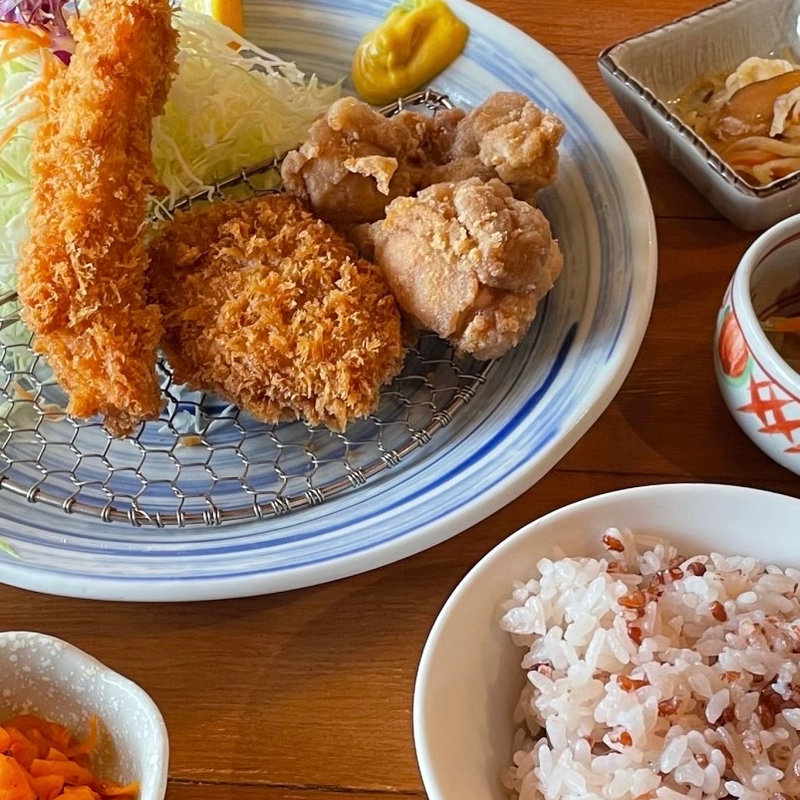海老と華やぎ膳(とんかつ一筋 六白家 )