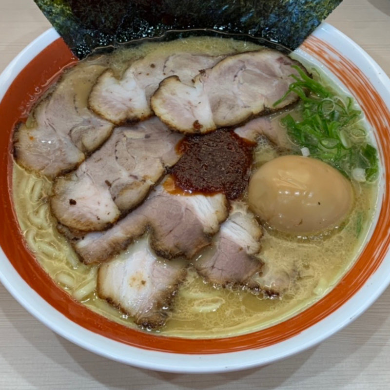 チャーシューメン(中)(豚骨醤油ラーメン 赤虎屋)